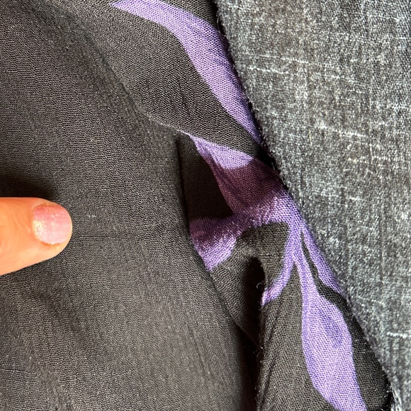 3 metres Silk Gerogetta Fabric - Black with Purple Flowers - Picture 6 of 7